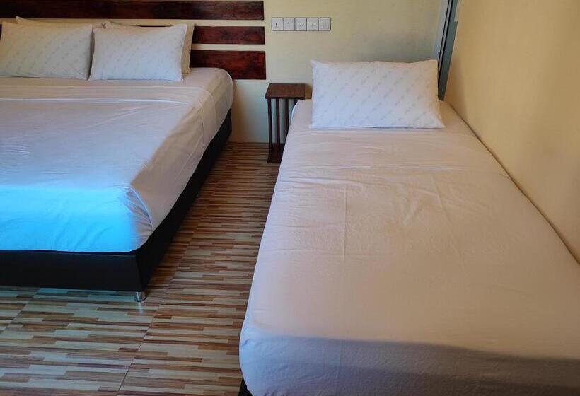 Suite Familiar, Shoreline Grand