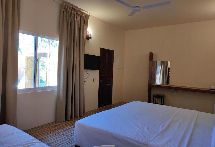 Suite Familiar, Shoreline Grand