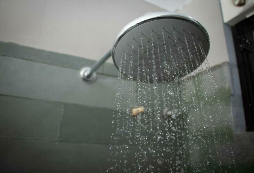 Deluxe Rum, The Sovereign Villa