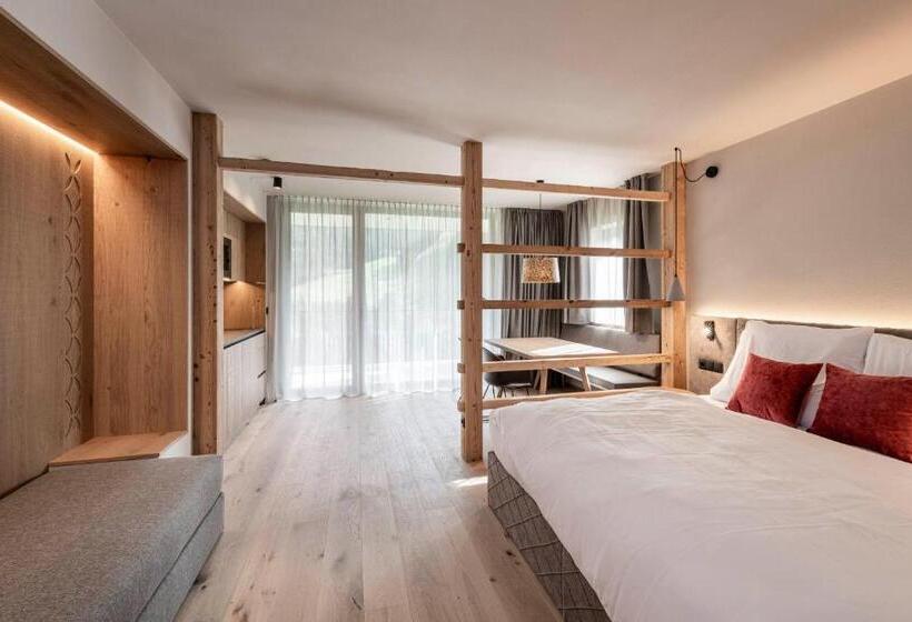 דירת חדר, Residence Le Fostü