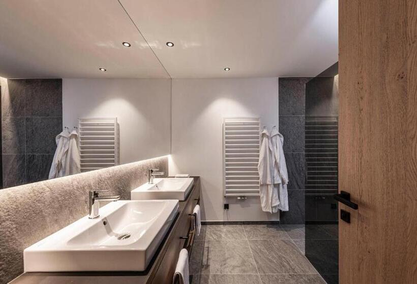 דירה בת חדר שינה 1 עם נוף, Residence Le Fostü