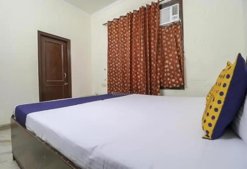 اتاق اجرایی سه نفره, Spot On Motel Haryana