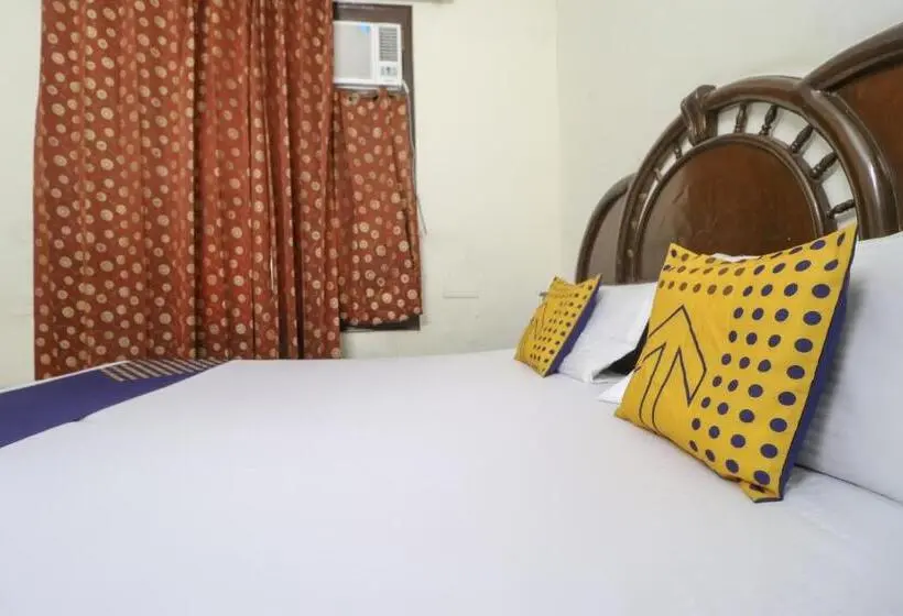 اتاق اجرایی سه نفره, Spot On Motel Haryana