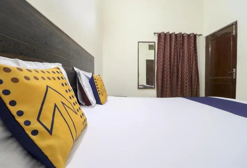 اتاق استاندارد سه نفره, Spot On Motel Haryana