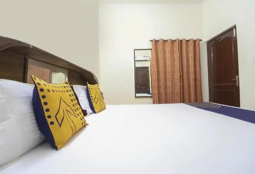 Economy Triple Room, Spot On Motel Haryana