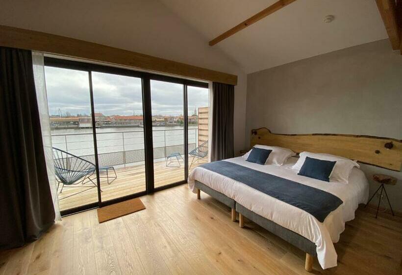 آپارتمان 1 خوابه با چشمانداز دریا, Les 12 De Larros