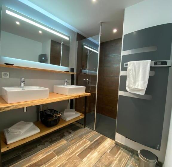 آپارتمان 1 خوابه با چشمانداز دریا, Les 12 De Larros