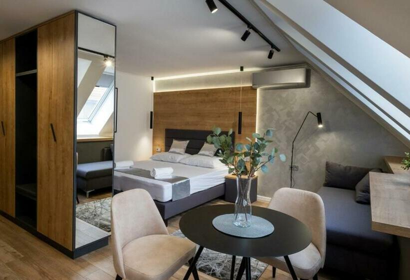 スタンダードスタジオ, Minaret Residence & Relax Pécs