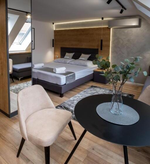 スタンダードスタジオ, Minaret Residence & Relax Pécs