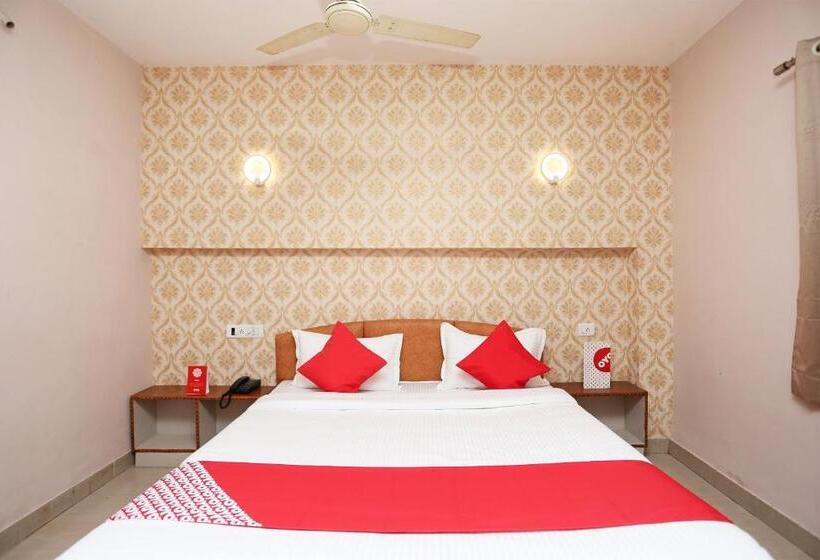 غرفة كلاسيكية ثلاثية, Oyo 13669  Satnam