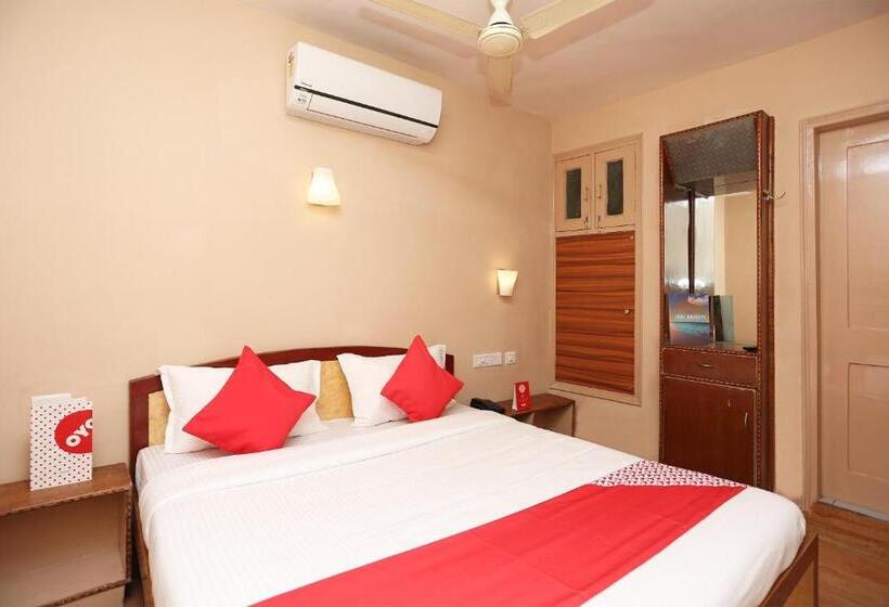 غرفة كلاسيكية ثلاثية, Oyo 13669  Satnam