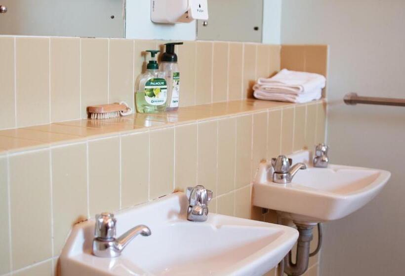 غرفة قياسية حمام مشترك, Kambalda Hotel And The Nickel Bar