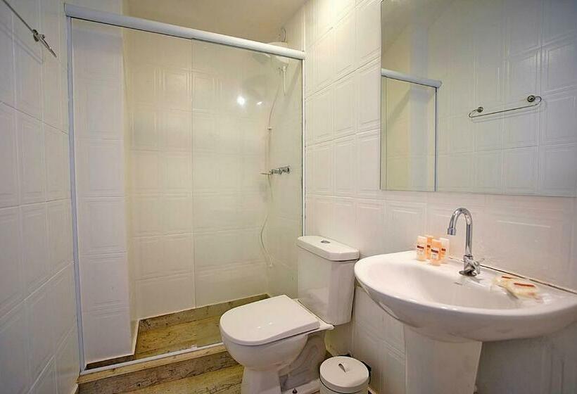 اتاق استاندارد, Sofia's On The Beach