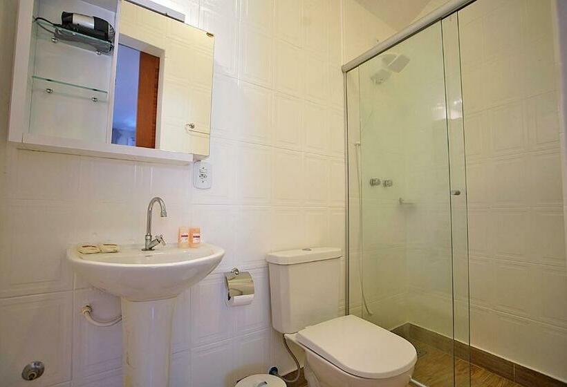 اتاق استاندارد, Sofia's On The Beach