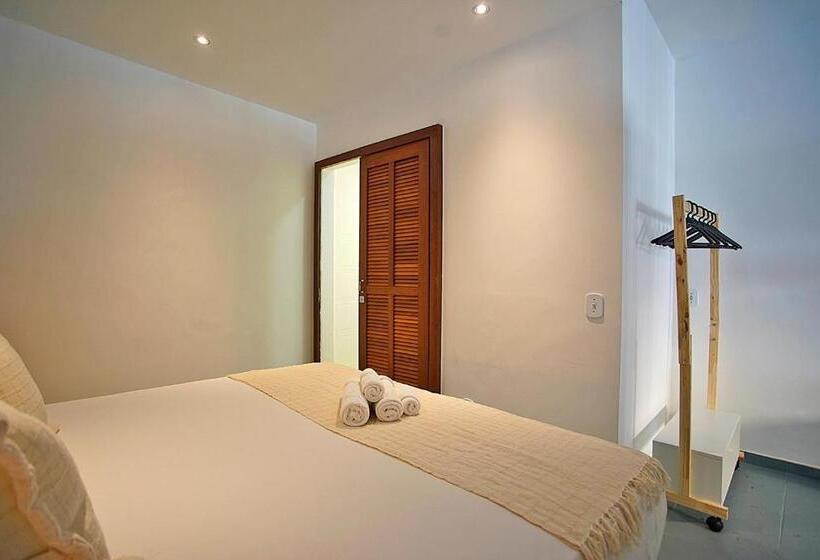 اتاق استاندارد چهار تخته, Sofia's On The Beach