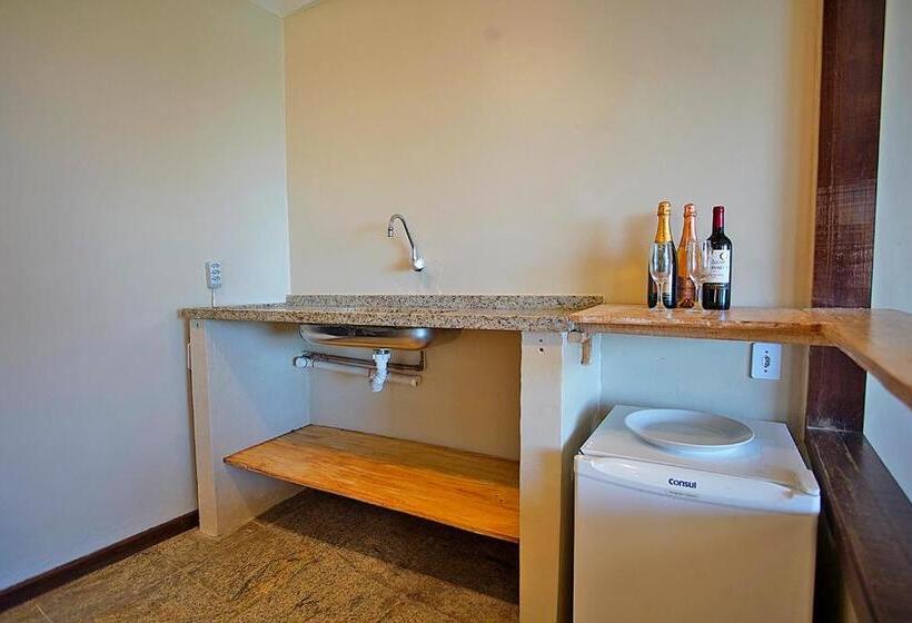 Deluxe Suite Sea View, Sofia's On The Beach