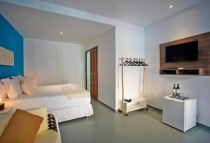 اتاق استاندارد سه نفره, Sofia's On The Beach