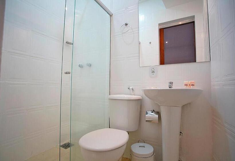 اتاق استاندارد سه نفره, Sofia's On The Beach