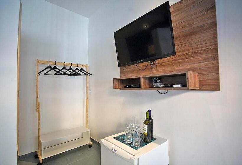 اتاق استاندارد چهار تخته, Sofia's On The Beach