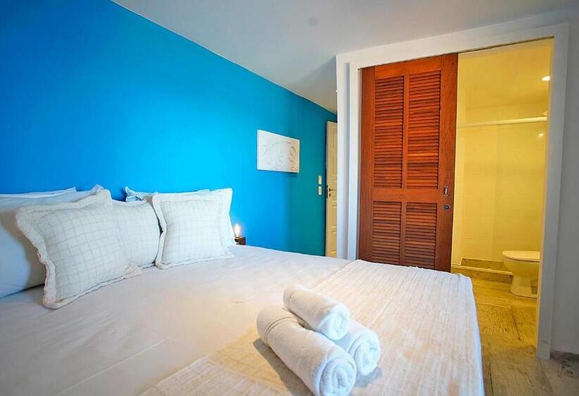 اتاق استاندارد با چشمانداز دریا, Sofia's On The Beach