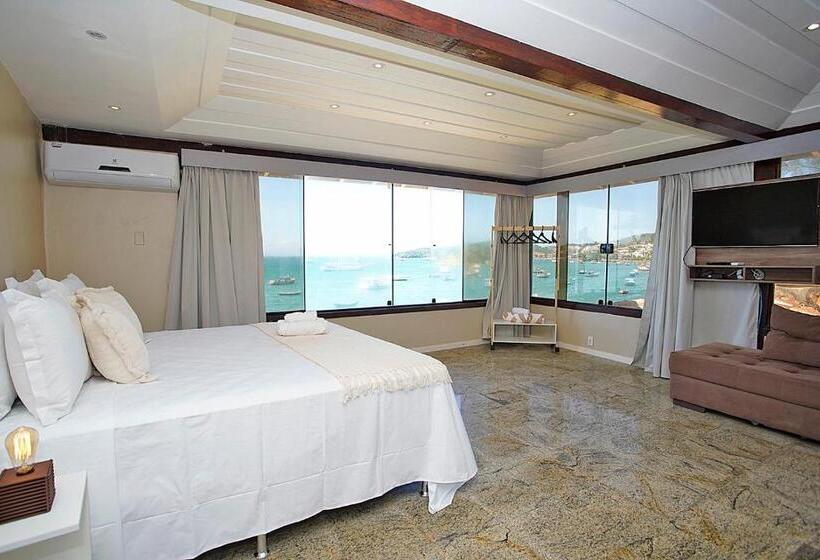 Deluxe Suite Sea View, Sofia's On The Beach