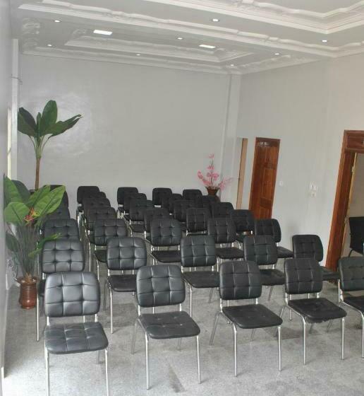 اتاق استاندارد سه نفره, White Horse Hotel Cotonou