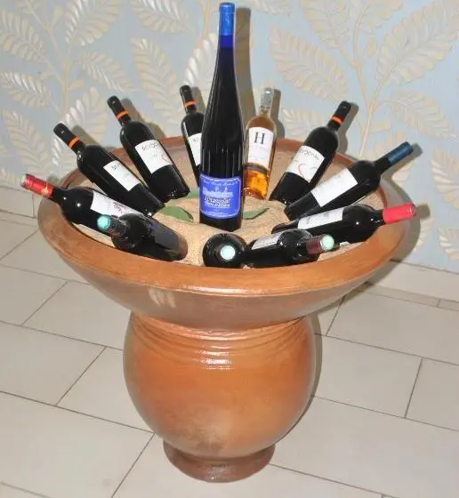 اتاق استاندارد سه نفره, White Horse Hotel Cotonou
