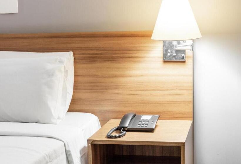 اتاق استاندارد سه نفره, Braston Augusta Hotel By Castelo Itaipava