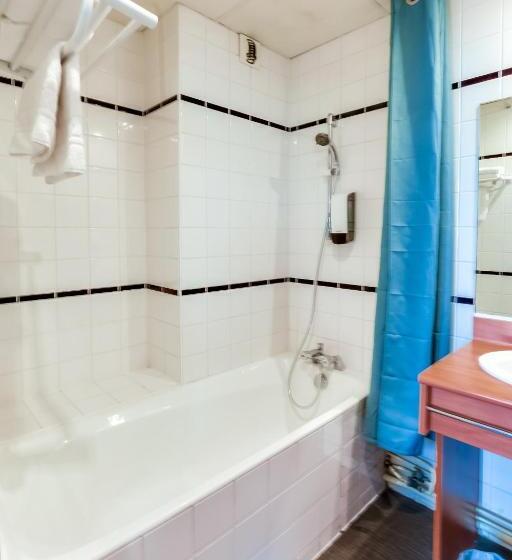 四人标准间, Brit Hotel Saint Nazaire Centre