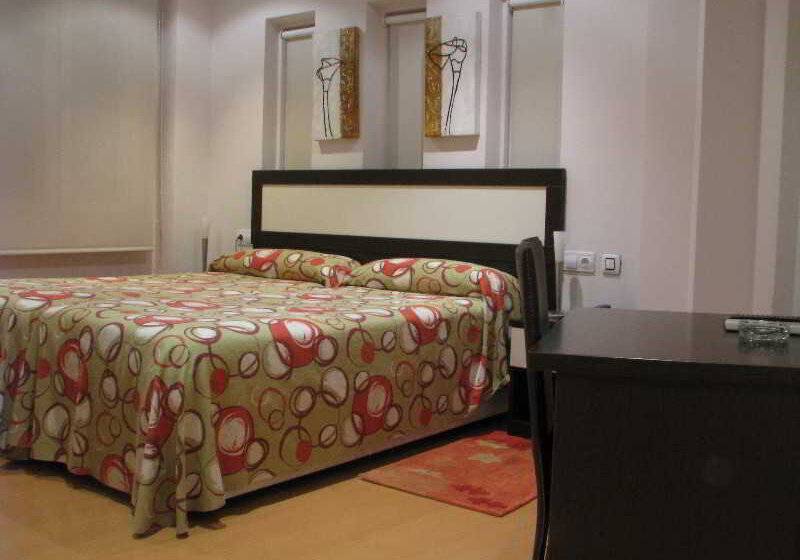 חדר סטנדרט, Elizalde