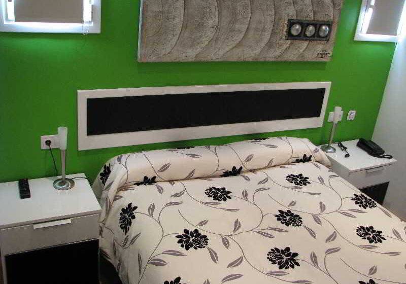 חדר סטנדרט, Elizalde