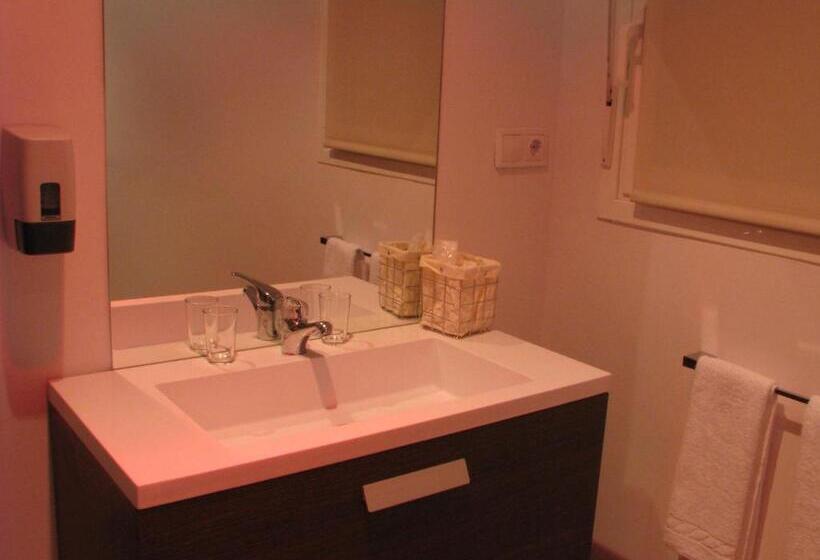 חדר סטנדרט יחיד, Elizalde