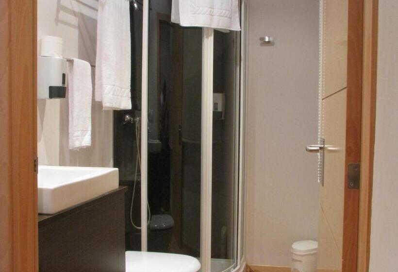 חדר סטנדרט, Elizalde