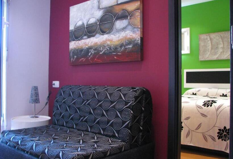 סוויטת ג'וניור, Elizalde