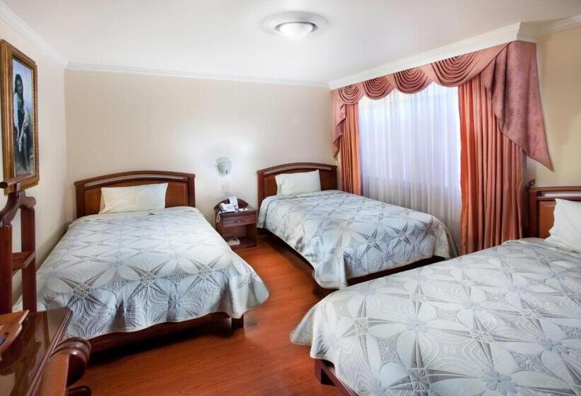 غرفة قياسية ثلاثية, Fernando Plaza