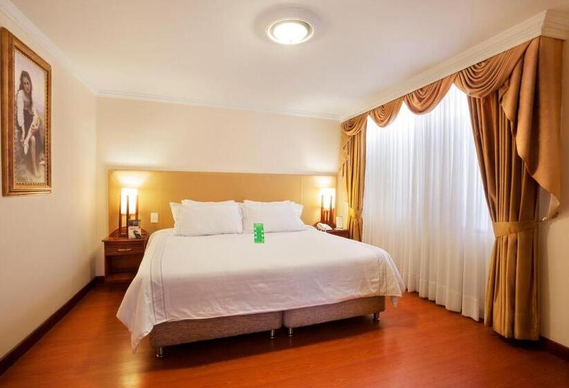 غرفة سوبيريور, Fernando Plaza