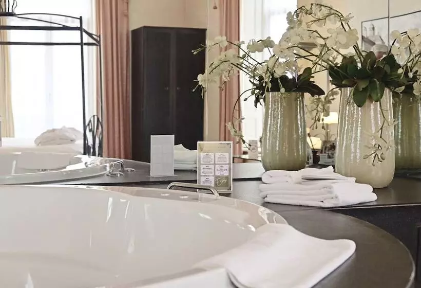 سوییت لوکس, Fletcher Hotel Paleis Stadhouderlijk Hof
