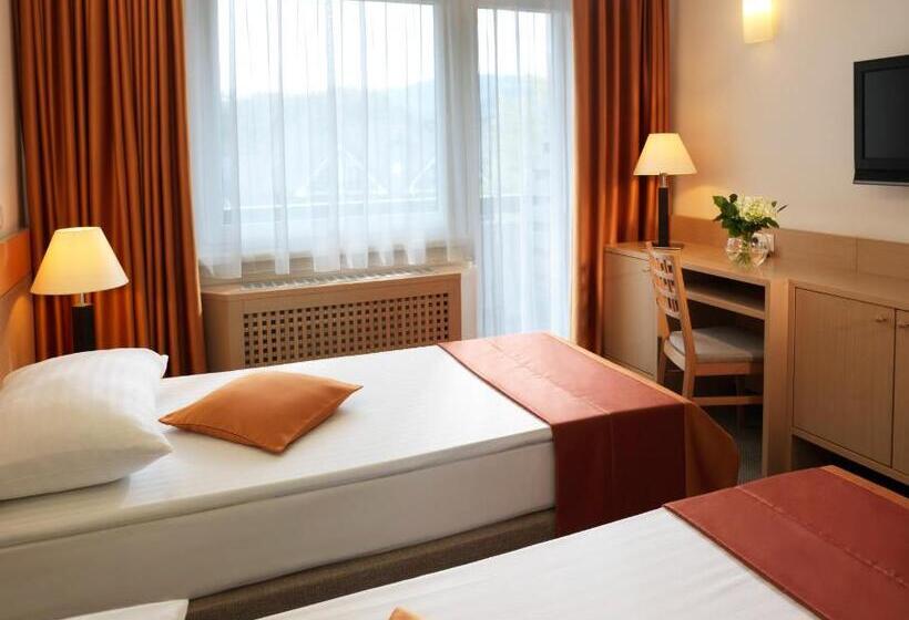 اتاق استاندارد با بالکن, Garni Hotel Savica   Sava Hotels & Resorts