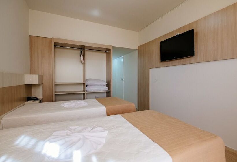 高级三人间, Harbor Querencia