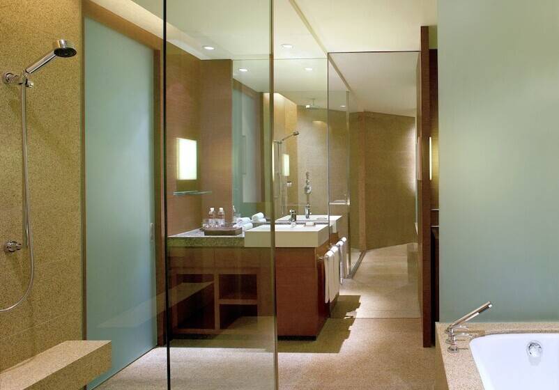 스탠다드 룸 더블 침대, Hyatt On The Bund, Shanghai