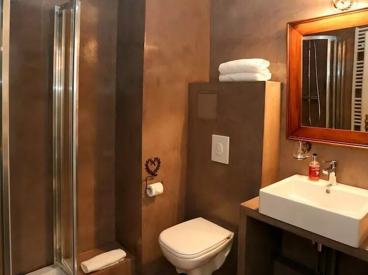 コンフォートトリプルルーム, Hôtel Restaurant Verger Des Châteaux, The Originals Relais, Proche Sélestat