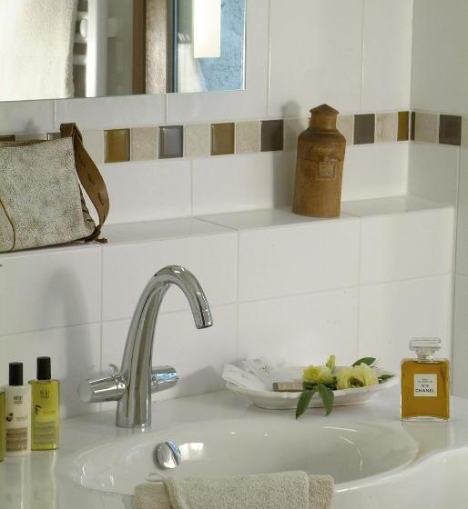 חדר יוקרתי, Les Esclargies