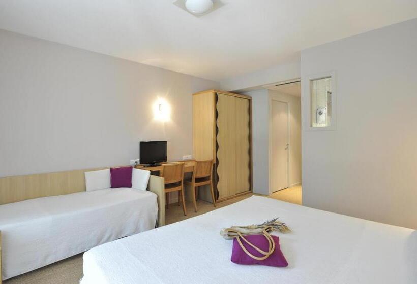 Prestige Triple Room, Les Esclargies