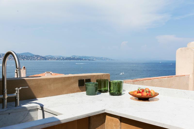 חדר קומפורט, Les Esclargies