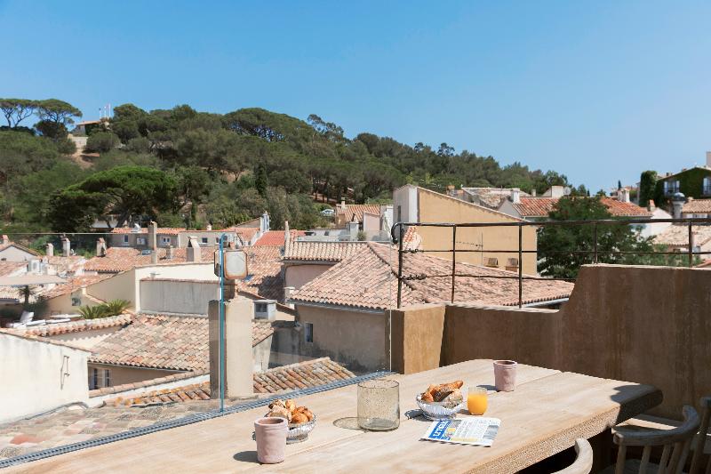 חדר קומפורט, Les Esclargies