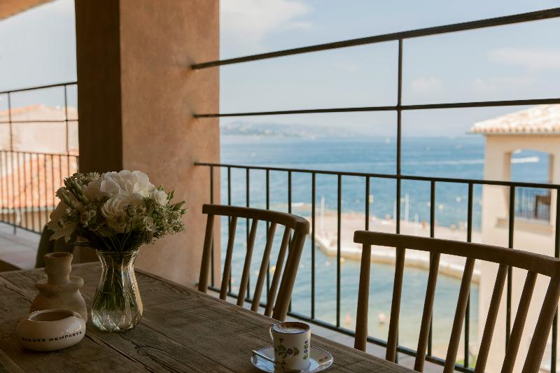 חדר קומפורט, Les Esclargies