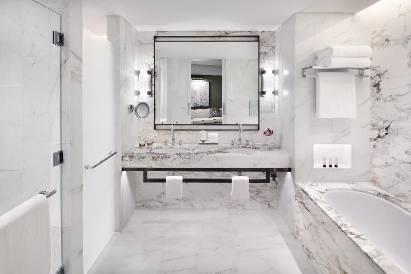 חדר קומפורט, Les Esclargies