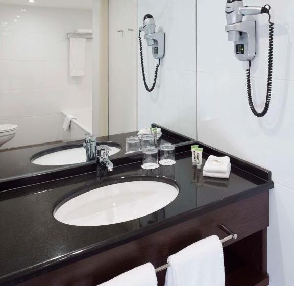 اتاق استاندارد با تخت بزرگ, Lindner Hotel Antwerp, Part Of Jdv By Hyatt