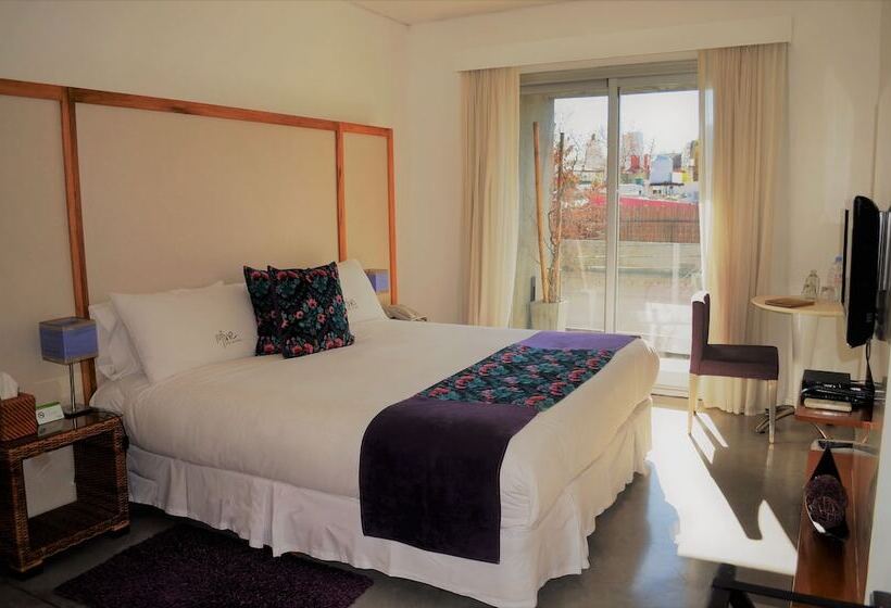 高级大房间, Mine