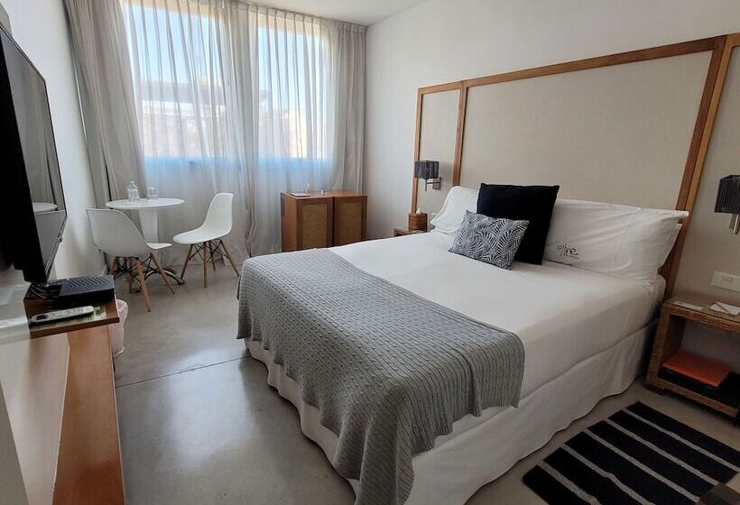 高级大房间, Mine